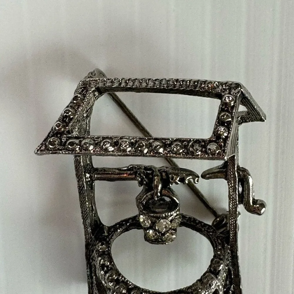 Vintage Wishing Well Brooch Silver Tone Rhinestone Figural Novelty Pin